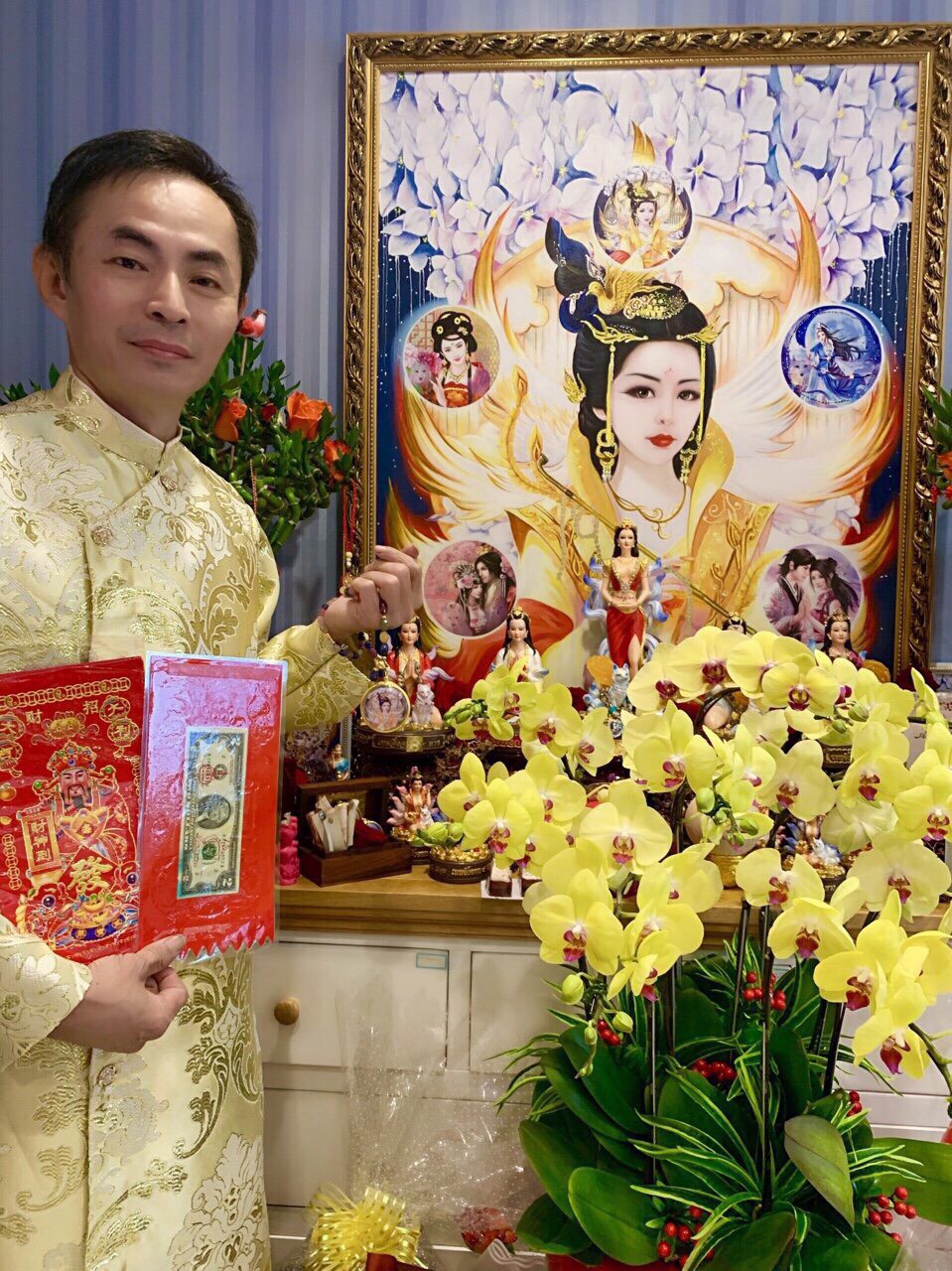 CỬU VỸ HỒ HỒNG HUYẾT NGỌC